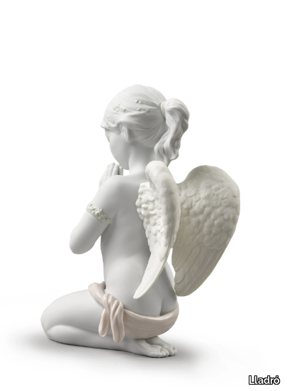 HEAVENLY-PRAYER-ANGEL-Lladró-535266-relaa492e4.jpg