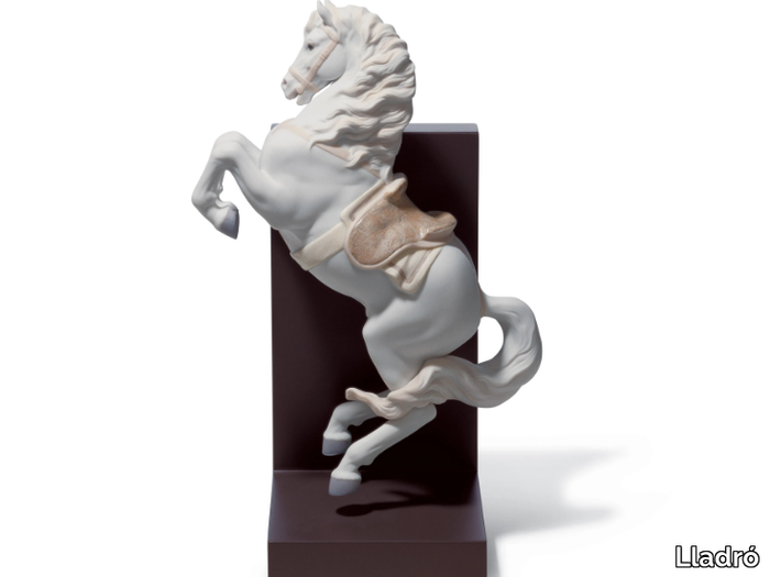 horse-on-courbette-lladro-546657-relc6a6a654.jpg