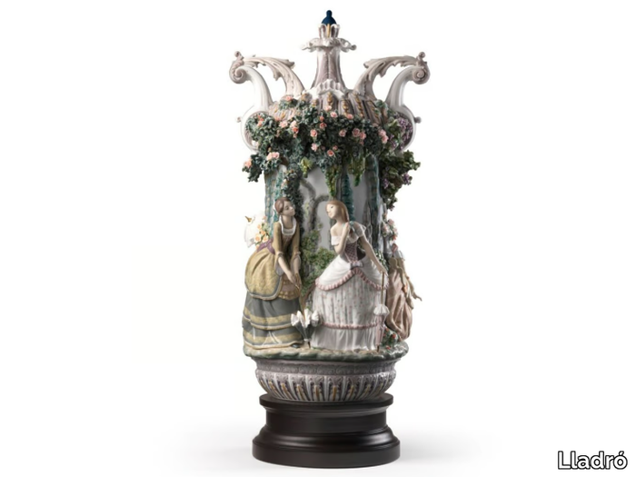 ladies-from-aranjuez-lladro-556751-rel72e8d243.jpg