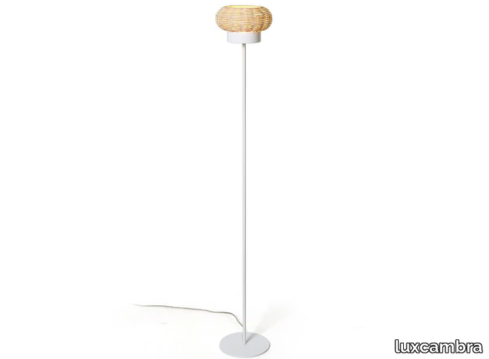 NIUET P - LED metal and wicker floor lamp _ luxcambra