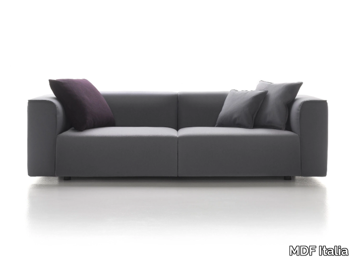 MATE-2012-Sofa-MDF-Italia-231760-rel582a2804.jpg