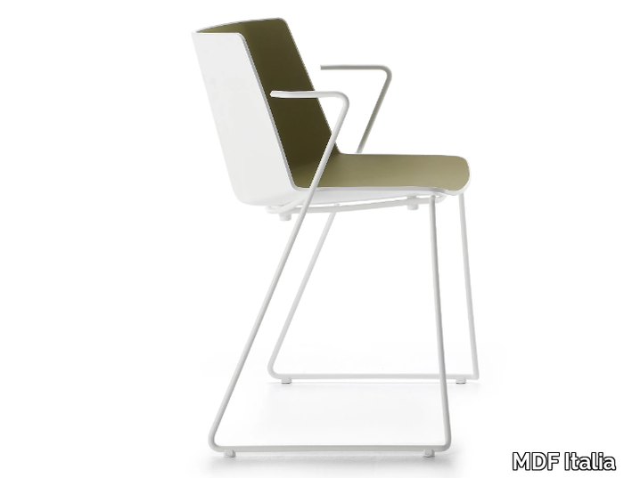 AÏKU-Chair-with-armrests-MDF-Italia-258258-relff22a4e1.jpg