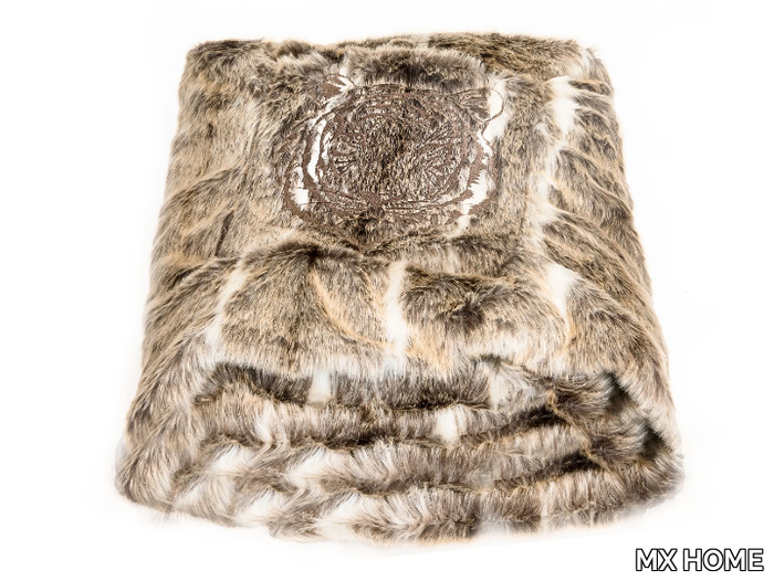 FM4 - Hand embroidered fake fur lap robe _ MX HOME