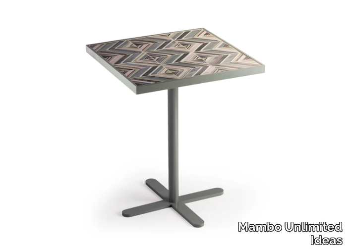 CALDAS - Square ceramic table with 4-star base _ Mambo Unlimited Ideas