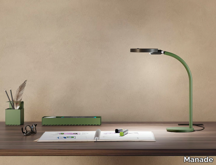 LOOLA MINI - Adjustable LED desk lamp with dimmer _ Manade