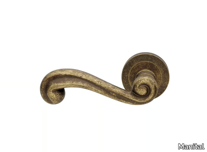 PLAZA - Brass door handle with lock on rose _ Manital