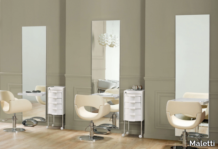 VANITY-Maletti-339367-relbf926be4.jpg