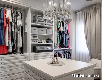 h_CHICAGO-NORTH-SHORE-Walk-in-wardrobe-Martini-Interiors-487753-rel809aa763.jpg