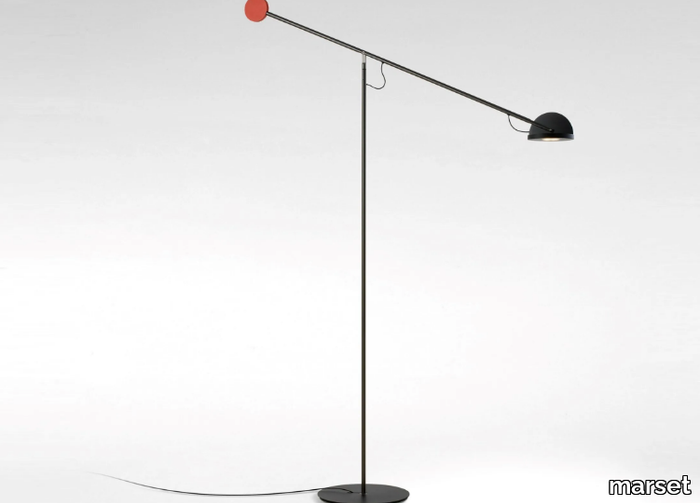 COPÉRNICA P - Steel floor lamp with swing arm _ Marset