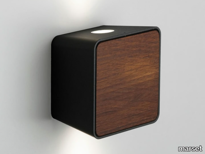 LAB - LED aluminium and wood Outdoor wall Lamp _ Marset