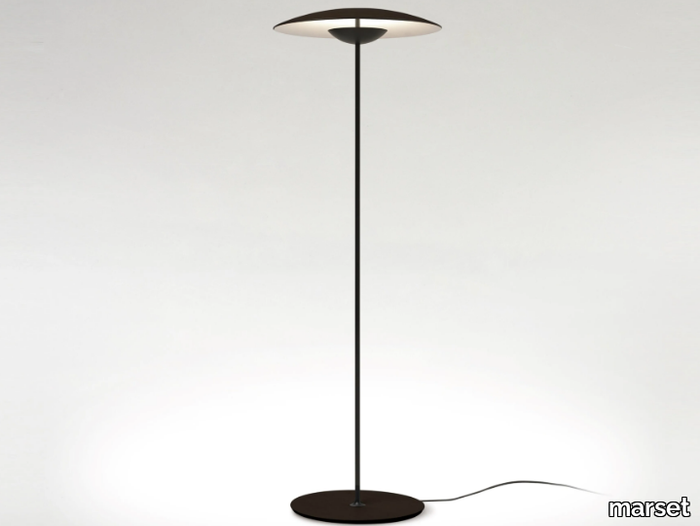 GINGER-Floor-lamp-Marset-588201-rel4b8ee852.jpg