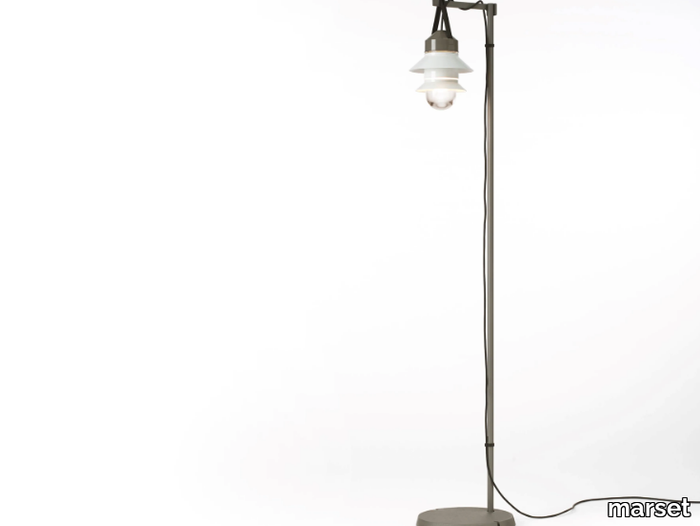 SANTORINI-Floor-lamp-Marset-588233-rel8a79bc80.jpg