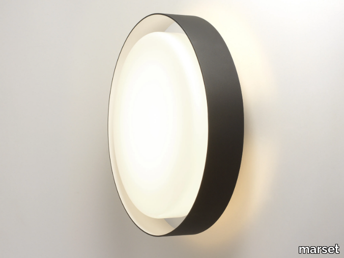 plaff-on-wall-light-marset-iluminacion-588217-reld999cd4a.jpg