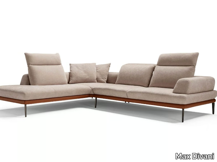 MORFEO-Max-Divani-621826-relaaa761bf.jpg