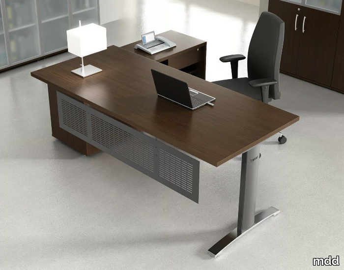 ERGONOMIC-MASTER-Office-desk-MDD-333600-rel6df636fc.jpg