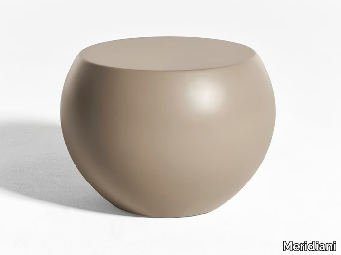 BONGO OPEN AIR - Round polyurethane garden side table _ Meridiani