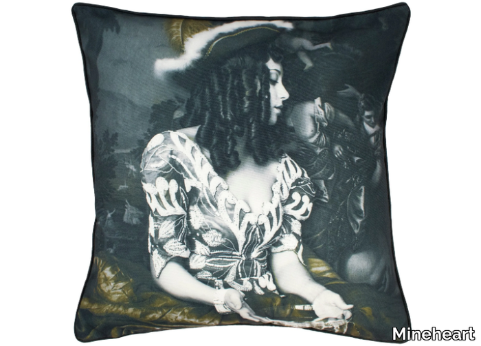 WATER IS NOT ENOUGH - GOLD EDITION - Square velvet cushion _ Mineheart