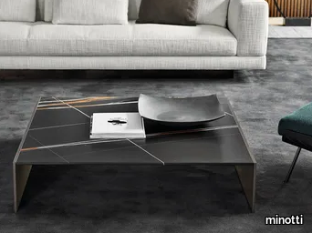 LINHA - Low square marble coffee table _ Minotti