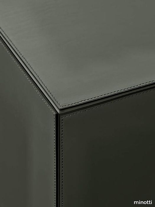 30313_n_27294_z_MINOTTI_SOLID_12_1.jpg