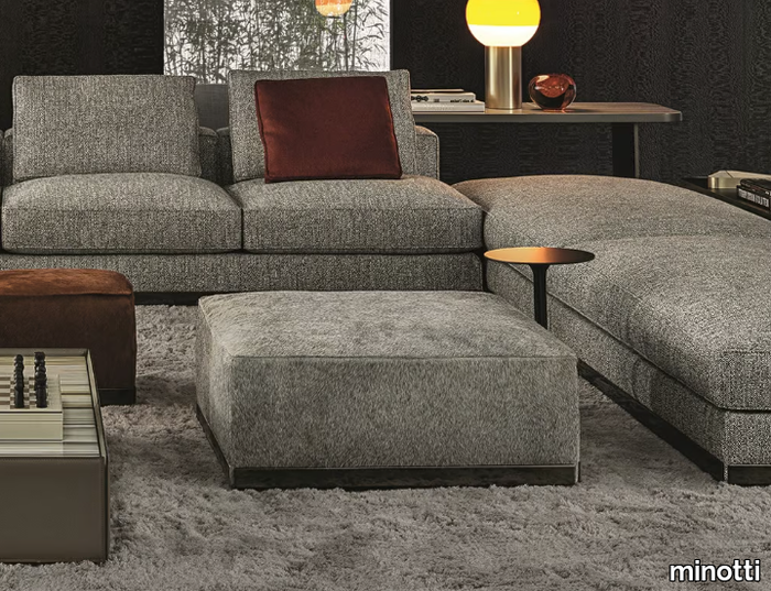 WEST-Pouf-Minotti-389428-relcb56b369.jpg