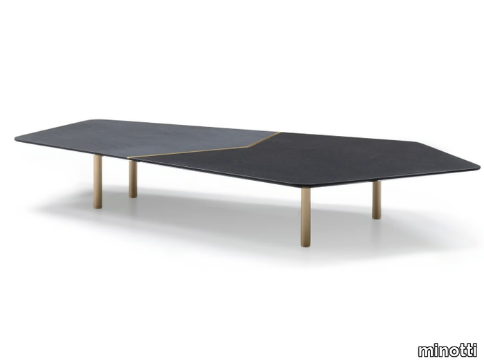 brink-minotti-551862-rel3d0c32c2.jpg