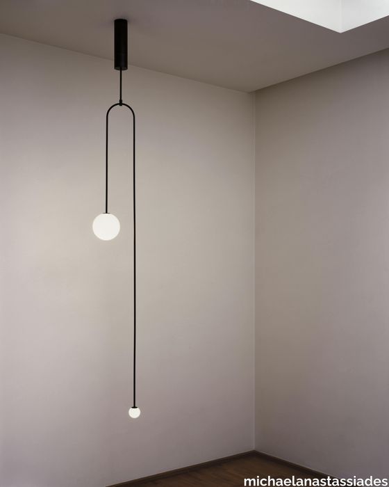 7d3510a9-5b44-4d8e-9264-bba6db9da147_3-michaelanastassiades-mobilechandelier7.jpg