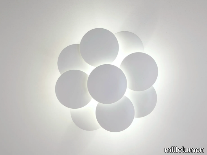 millelumen-circles-wall-light-millelumen-139183-rel208fb3e.jpg