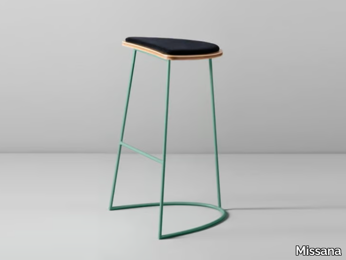 BOOMERANG - High iron stool _ Missana