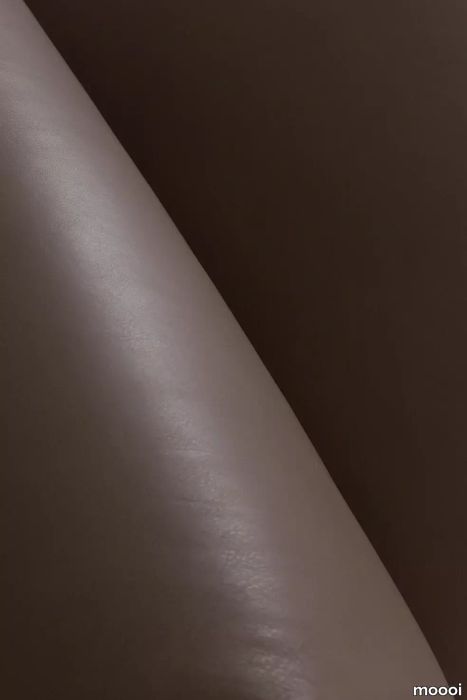 Sofa-So-Good-Shade-Raw-Umber-detail.webp