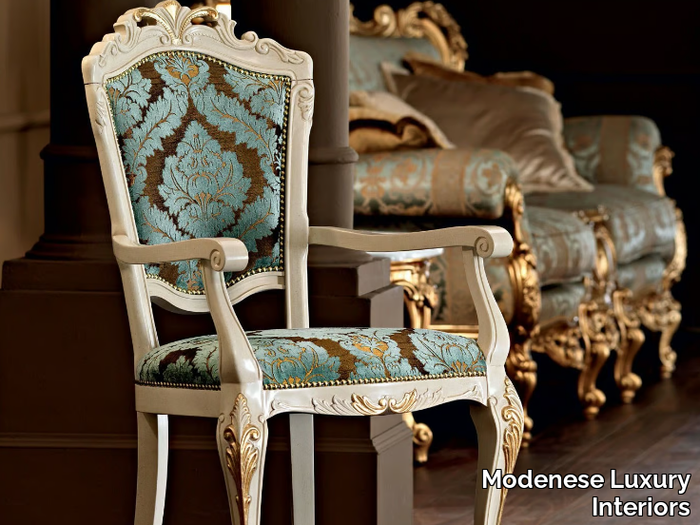 11511-Lacquered-chair-Modenese-Gastone-group-129444-rel5d435cda.jpg