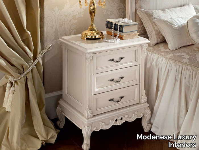 12208-Bedside-table-Modenese-Gastone-group-134205-rel2cb18b95.jpg