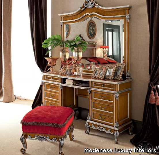 12210-Dressing-table-Modenese-Gastone-group-134208-rel85201299.jpg