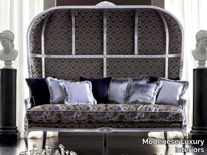 12427-Sofa-Modenese-Gastone-group-131937-relc1026136.jpg