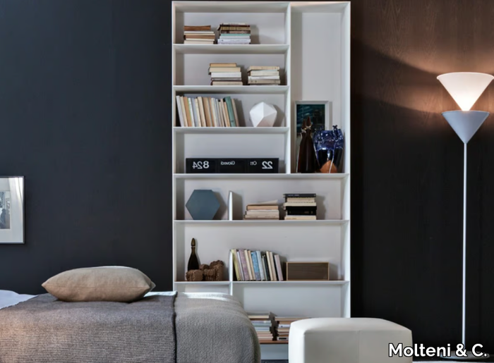 D.357.1 - Open wall-mounted multi-layer wood bookcase _ Molteni & C.