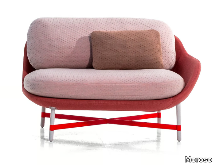 OTTOMAN-Divanetto-MOROSO-435608-relefae49a.jpg