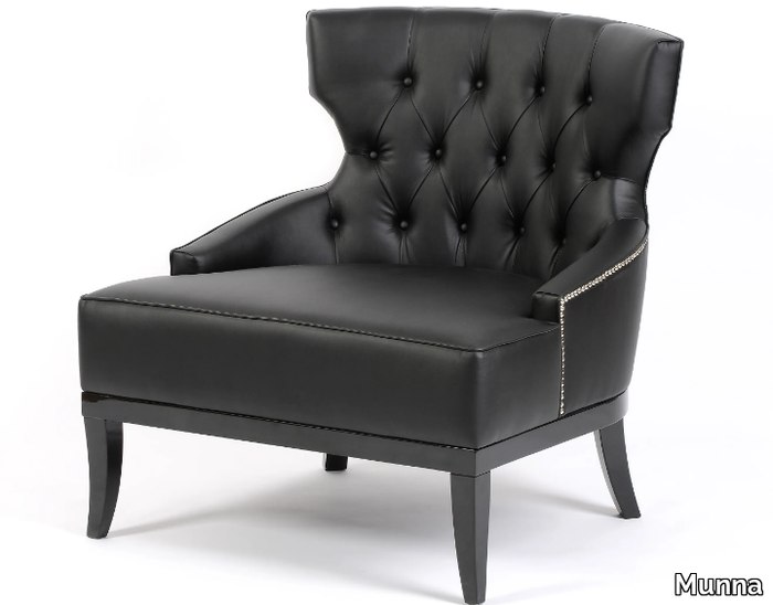 MONSIEUR T - Tufted leather armchair with armrests _ Munna