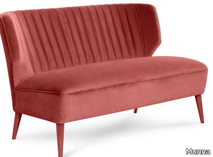 LIPSTICK-Sofa-Munna-103107-rel1ab8103e.jpg