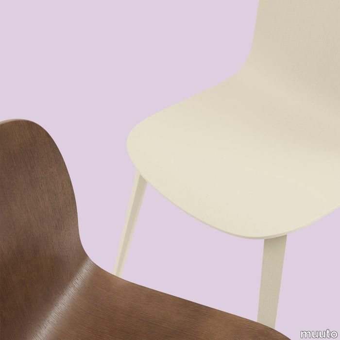 12456-en-visu-chair-stained-dark-brown-sand-muuto18003.jpg