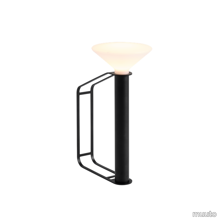 17213-en-piton-portable-lamp-black-muuto-6192x6192-org.tif