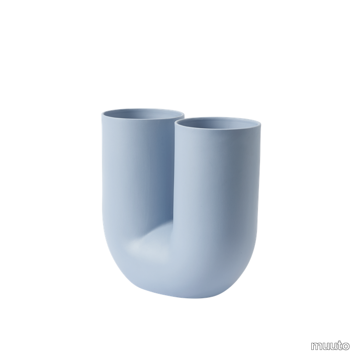 1868-en-kink-vase-light-blue-angle-muuto-5000x5000-hi-res.tif