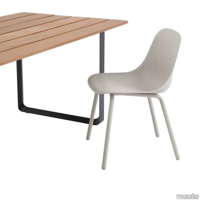 26158-en-70-70-outdoor-table-225x90-sapele-mahogany-anthracite-black-fiber-outdoor-side-chair-grey-muuto-hi-res.tif