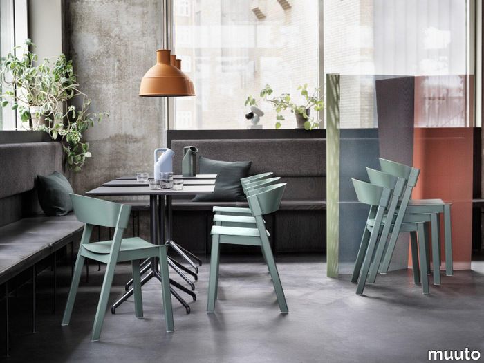 4043-en-cover-side-chair-green-stackable-still-cafe-table-unfold-pendant-lamp-tub-jug-muuto-org.tif