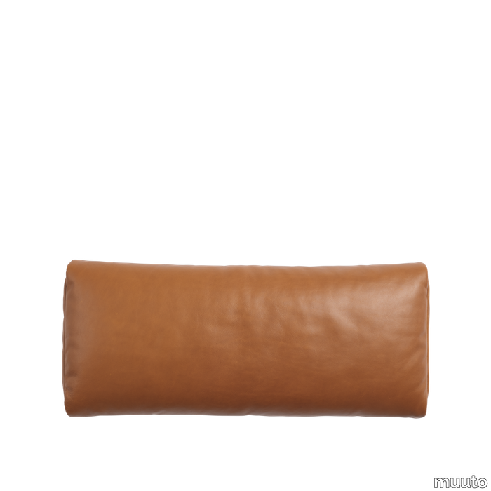 5006-en-outline-daybed-cushion-70x30-cm-refine-leather-cognac-muuto-5000x5000.tif