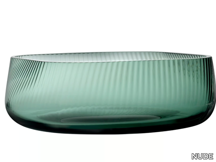 centerpiece-nude-418556-relf63cd8bb.jpg