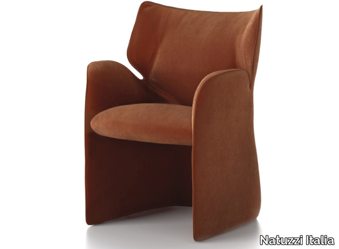 BEAT - Upholstered easy chair with armrests _ Natuzzi Italia