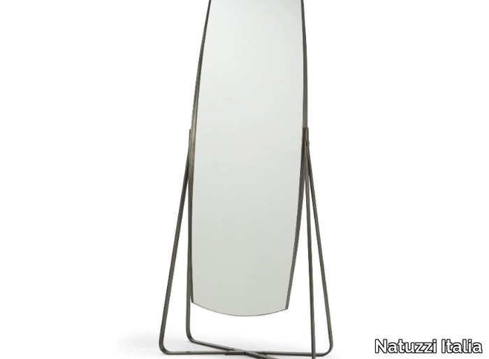 TAILOR - Tilting freestanding mirror _ Natuzzi Italia