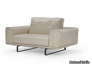 TEMPO - Upholstered armchair with armrests _ Natuzzi Italia