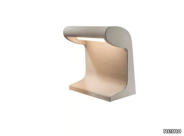 BORNE BÉTON PETITE - LED cement table lamp _ nemo