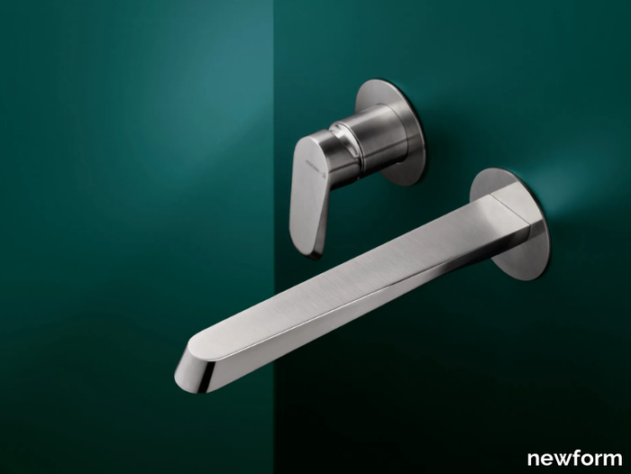 NIO-Wall-mounted-washbasin-mixer-newform-411609-rel6fd5d5f5.jpg