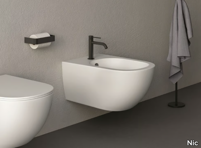 PIN - Wall-hung ceramic bidet _ Nic